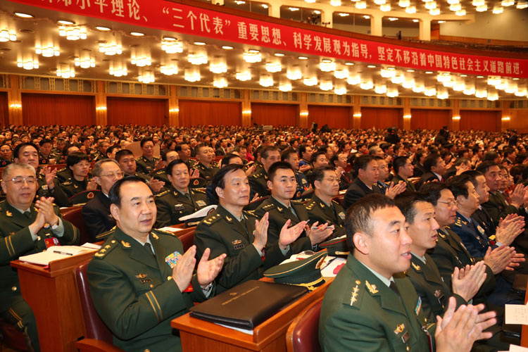 代表們準備投票