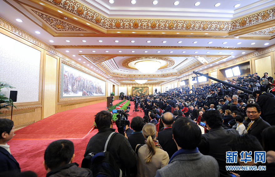 新一屆中央政治局常委同中外記者見面會現(xiàn)場