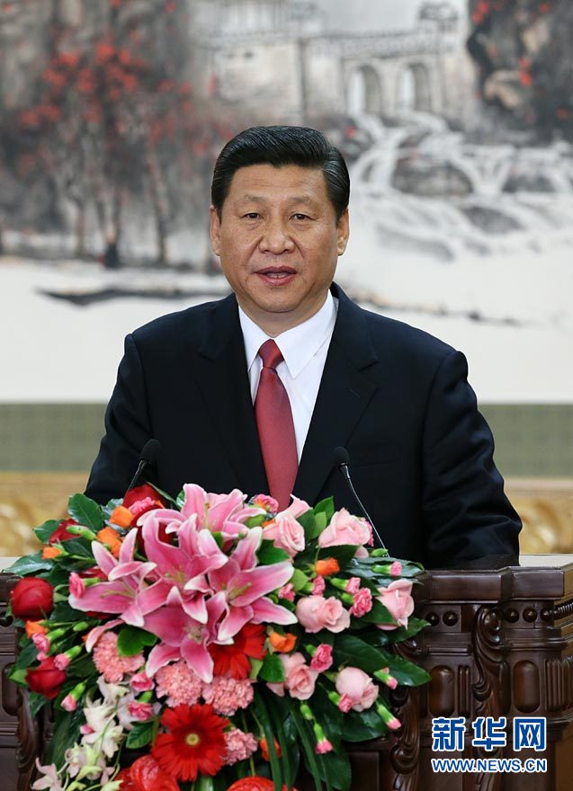 新一屆中央政治局常委同中外記者見面