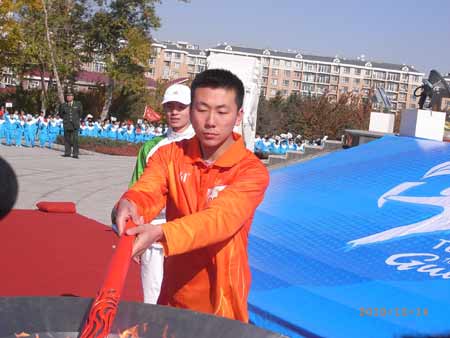 第16屆亞運會火炬?zhèn)鬟f（長春站）活動今日舉行