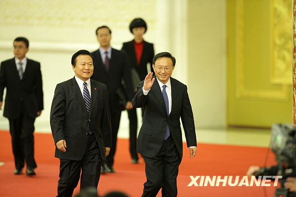 外交部部長楊潔篪答中外記者問