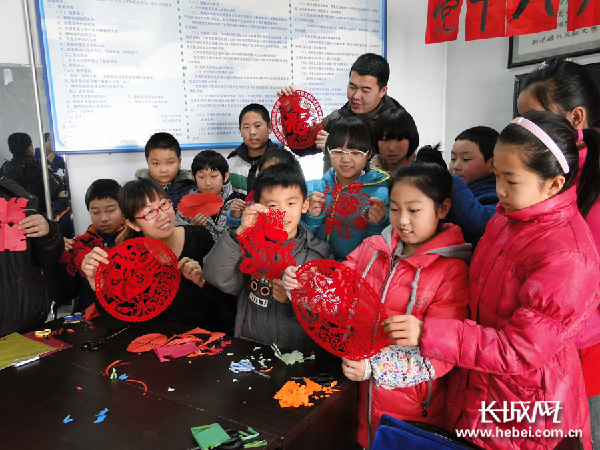 民俗民風歡度春節 紅紅火火過大年
