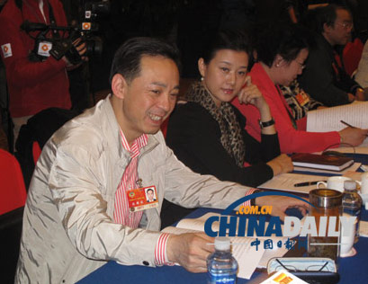 文藝界小組討論會(huì)場(chǎng)上的明星們[組圖]