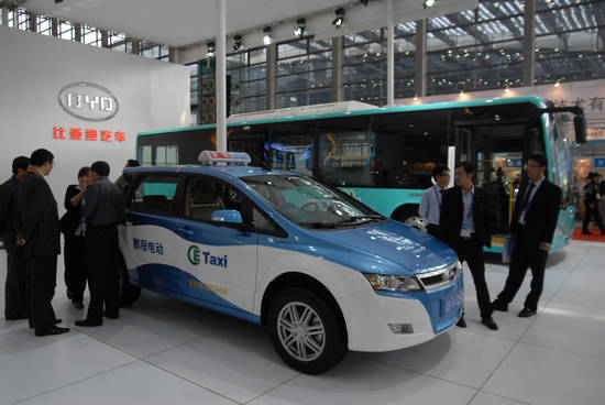比亞迪新能源汽車亮相本屆高交會(huì)