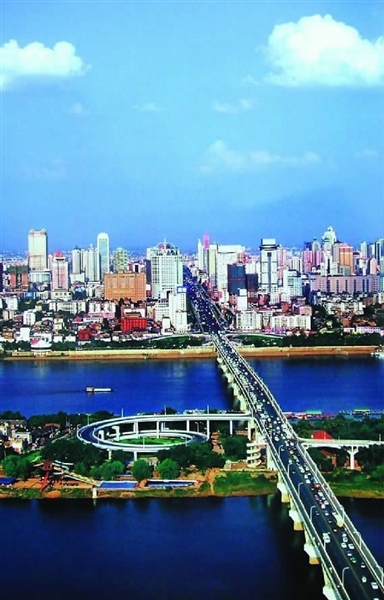 湘江：璀璨景觀項鏈