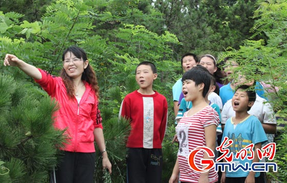 最美鄉(xiāng)村教師薛躍娥:山村教書25年的“傻姑娘”