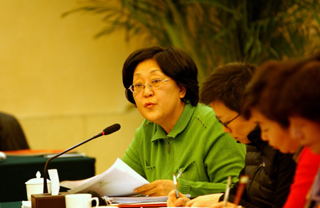 河南省政協(xié)十屆四次會(huì)議隆重開(kāi)幕