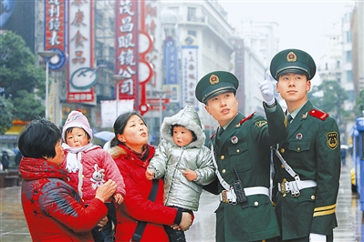 武警上海市總隊(duì)一支隊(duì)十中隊(duì)弘揚(yáng)雷鋒精神紀(jì)事