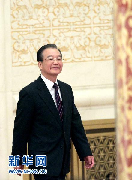溫家寶總理與中外記者見(jiàn)面