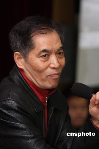 梁曉聲或帶春晚提案上兩會(huì) 呼吁舞臺(tái)全還給老百姓