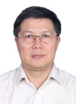 國務(wù)院參事湯敏：我國不應(yīng)急于實行12年義務(wù)教育