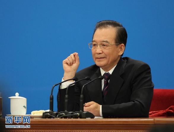 溫家寶總理與中外記者見(jiàn)面