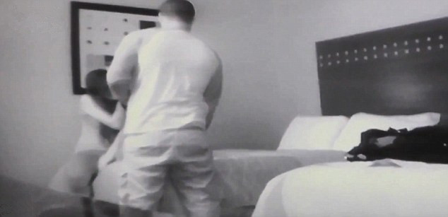 FBI全國嚴(yán)打兒童賣淫解救105人(組圖)