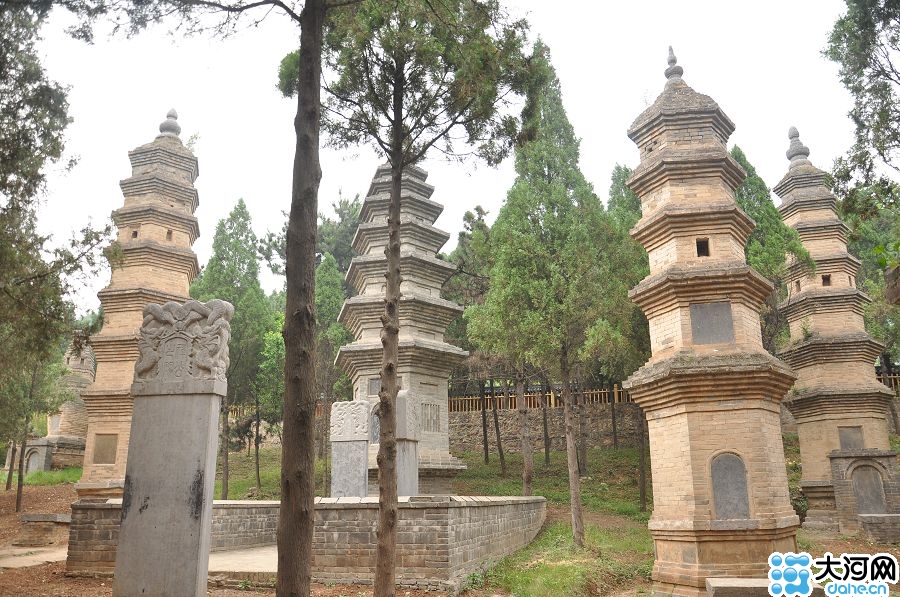 第11屆網(wǎng)上看河南 記者領(lǐng)略千年古剎少林寺魅力