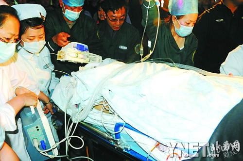 最美女教師：張麗莉舍身救學生 最美女教師感動網(wǎng)友