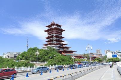 美麗綿陽沖刺西部經濟文化生態強市