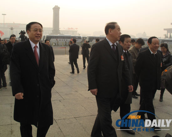 全國政協(xié)十一屆四次會(huì)議閉幕會(huì)