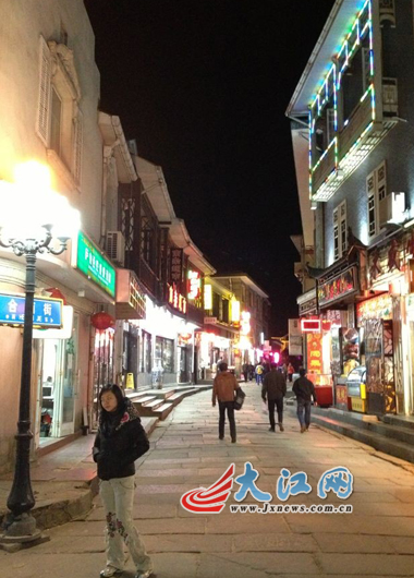 單身的就來(lái)廬山談場(chǎng)戀愛(ài)吧 牽手的就來(lái)廬山度個(gè)蜜月吧