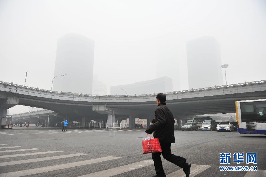 全國灰霾面積約130萬平方公里 京津等地嚴重污染