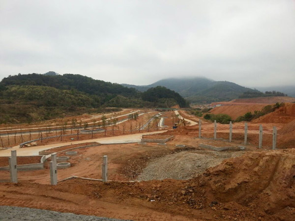 建設(shè)中的中新知識(shí)城大規(guī)模城市生活地下管道系統(tǒng)