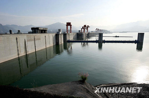 三峽水庫水位首次出現滯漲