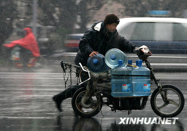 上海迎來今冬最明顯降雪 日最低氣溫將跌破“冰點”