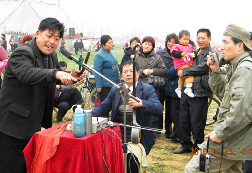 河南寶豐：七百年的馬街書會成民間“狂歡節(jié)”