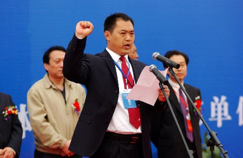 全國自行車環浉河大賽開幕 海內外千余名選手角逐