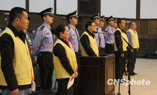 文強二審竭力回避涉黑罪 稱所收財物為人情往來