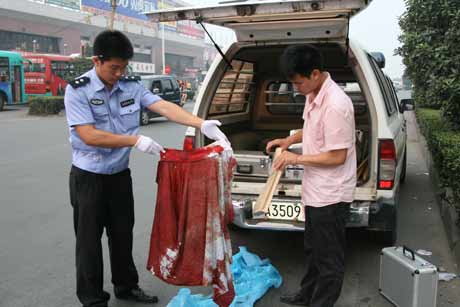 鞏義警方神勇出擊擒兇頑 副局長(zhǎng)血灑街頭贏民贊