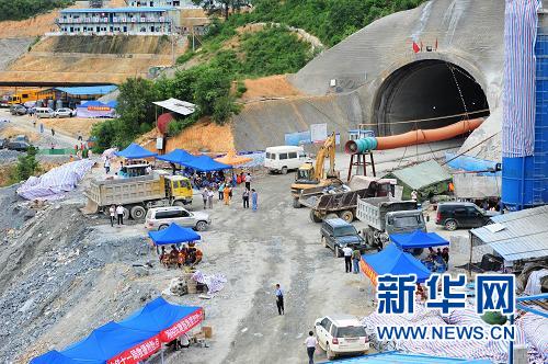 廣西賓陽坍塌事故隧道再次塌方 救援工作受阻