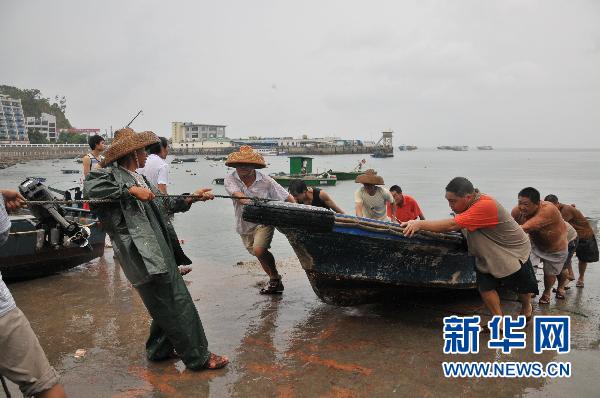 臺風“燦都”已在廣東吳川登陸 預計今晚進入廣西
