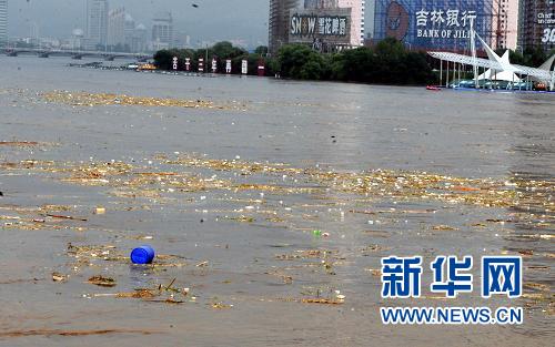 流入松花江的化工物料桶達7000只 黑龍江急應對