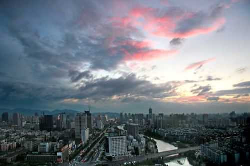 中國十大創(chuàng)富城市 深圳列榜首
