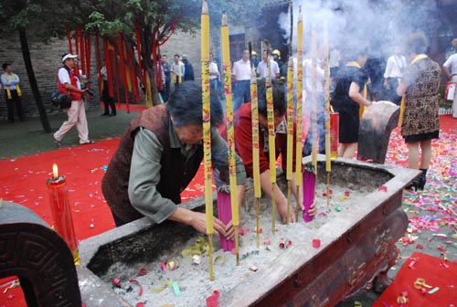 亳州舉行華佗誕辰1883周年祭祀大典(組圖)