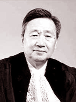 國(guó)際法院首位中國(guó)籍女法官薛捍勤宣誓就職
