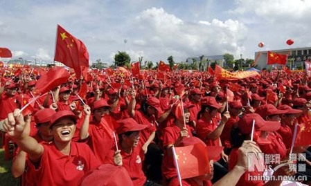 中國(guó)各地喜慶國(guó)慶:這一刻,我們同聲祝福偉大祖國(guó)
