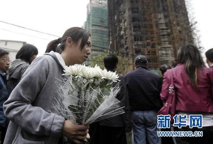 上海火災事故傷員得到有效救治(圖)