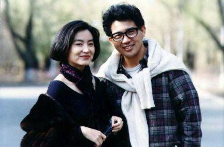 揭明星不堪情史 周潤(rùn)發(fā)喝洗潔精樂(lè)基兒割腕
