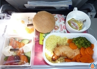 飛機(jī)上也有美食！看看各航空公司飛機(jī)餐