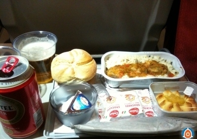 飛機(jī)上也有美食！看看各航空公司飛機(jī)餐