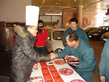 沈陽盛貿(mào)飯店:愛心午餐大派送