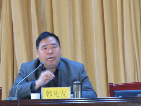 和碩縣舉行新學期教師師德業務培訓會 300多名教師參加培訓