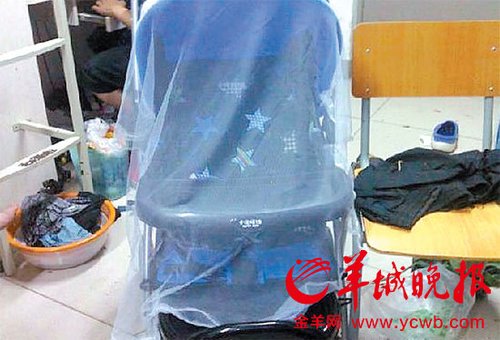 90后大學(xué)生宿舍當(dāng)奶爸 自述和棄嬰相處48小時