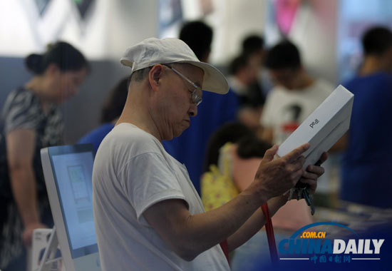 蘋果新iPad行貨內(nèi)地上市 “瘋狂排隊”場景不再