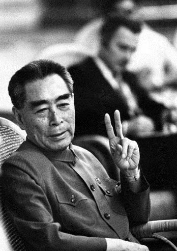 周恩來(lái)十大可愛(ài)瞬間 偉人也有萌態(tài)