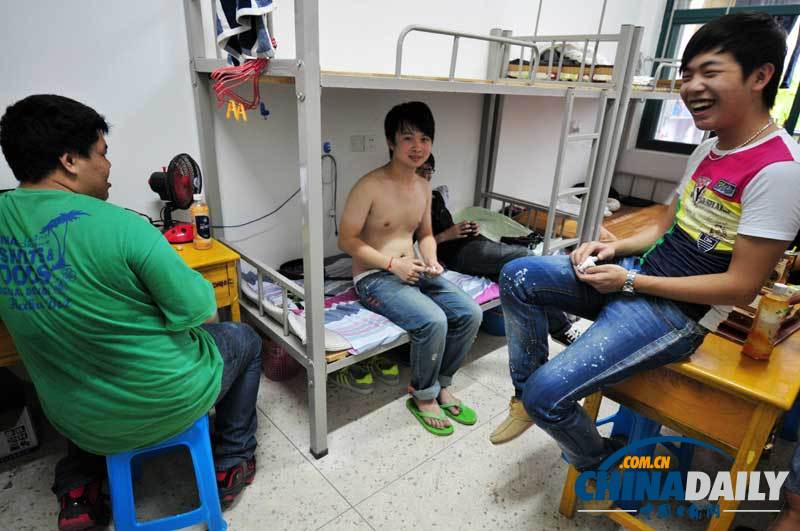 福建百年歷史女子高校招收第一批男生入學