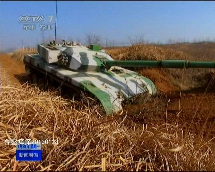 成群出動：解放軍精銳96改主戰坦克部隊曝光
