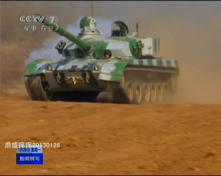 成群出動：解放軍精銳96改主戰(zhàn)坦克部隊曝光