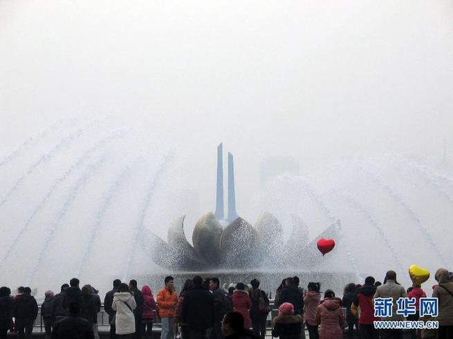 春節長假各地景區迎人潮